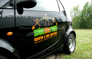 boob_referenzen_spiel_und_raum_autobeklebung_770x500