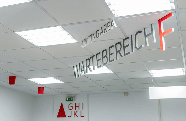 boob_referenzen_hanse-jobcenter_leitsystem_wartebereich_770x500